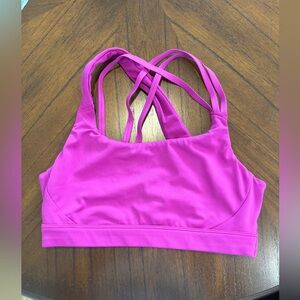 Athleta Train Free sports bra size M